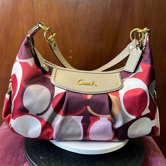 Coach  F21705  Rare  scarf print East – West Celeste hobo bag  shoulder bag LNEW - Picture 3 of 17